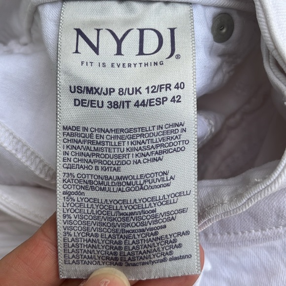 EUC NYDJ white denim Marilyn Straight capris - Picture 9 of 15